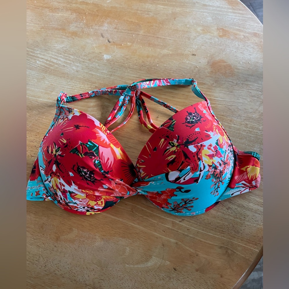 Floral Red and Blue Bikini Top. NWOT